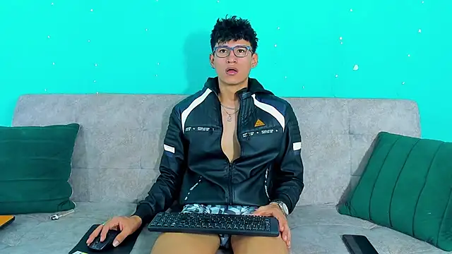 NicolasTorrez online show from 15, 6, 2026