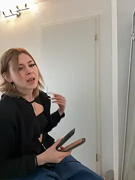 Snapshot of Milli-Kiss chatting on 27, 3, 2026 Milli-Kiss online show from 27, 3, 2026