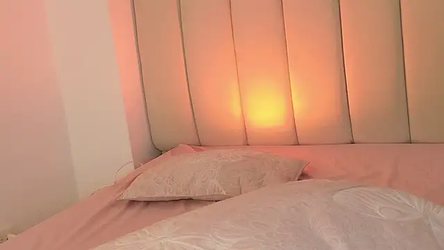 Snapshot of JulietRiverr chatting on 7, 7, 2026 JulietRiverr online show from 7, 7, 2026