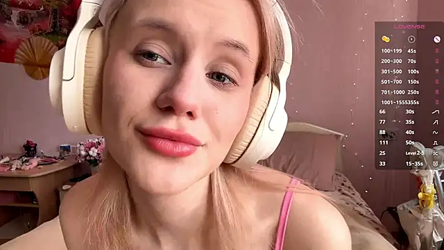 Snapshot of MelissaZaria chatting on 12, 4, 2026 MelissaZaria online show from 12, 4, 2026
