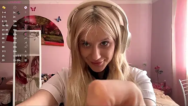 Snapshot of MelissaZaria chatting on 22, 4, 2026 MelissaZaria online show from 22, 4, 2026
