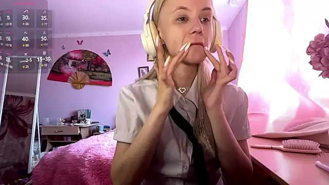 Snapshot of MelissaZaria chatting on 18, 5, 2026 MelissaZaria online show from 18, 5, 2026