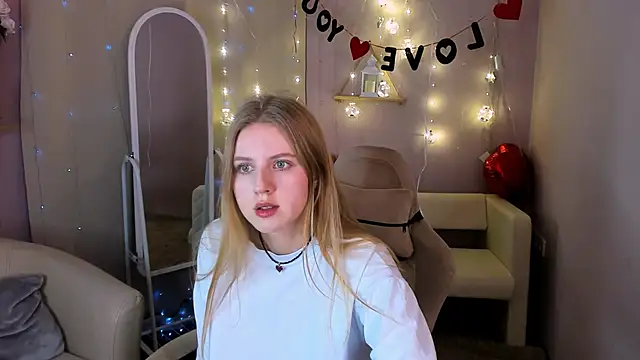 Kelly  White online show from 12, 2, 2026