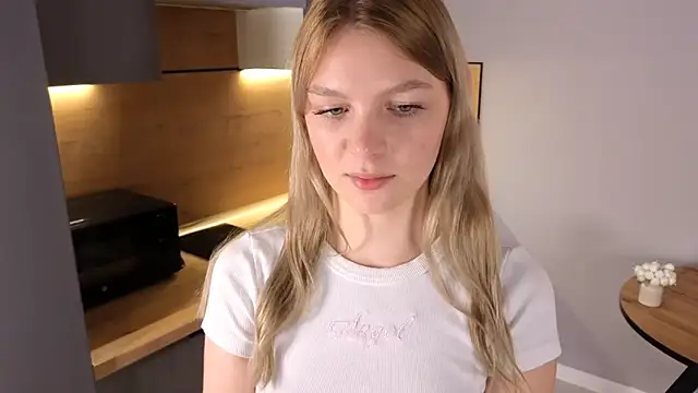 Snapshot of CynthiaaStone chatting on 12, 3, 2026 CynthiaaStone online show from 12, 3, 2026