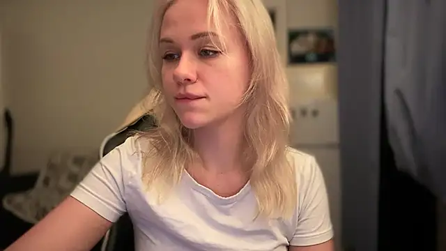 Leylia Lily online show from 1, 4, 2026