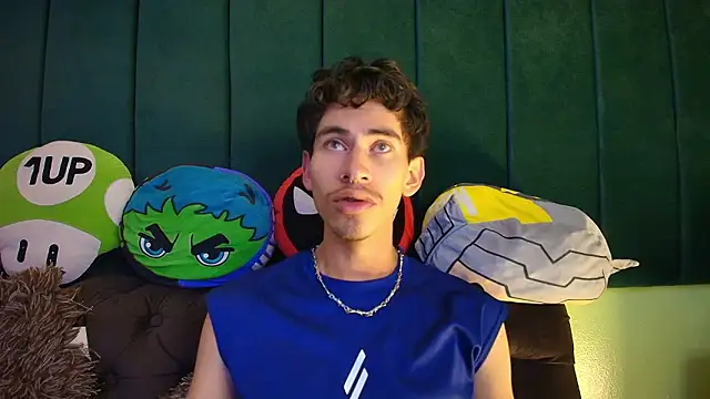 Snapshot of skinny_jean_ chatting on 7, 3, 2026 skinny jean online show from 7, 3, 2026