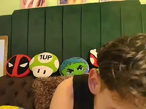 Snapshot of skinny_jean_ chatting on 9, 3, 2026 skinny jean online show from 9, 3, 2026