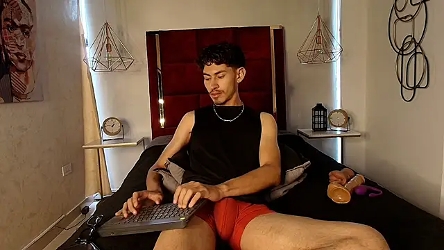 Snapshot of skinny_jean_ chatting on 6, 4, 2026 skinny jean online show from 6, 4, 2026