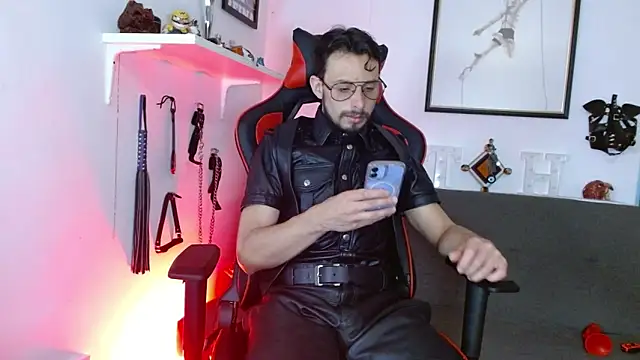 Thom sam  online show from 4, 4, 2026