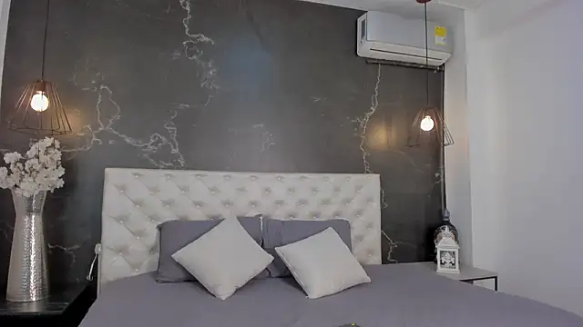 Samantha Dupre online show from 7, 3, 2026