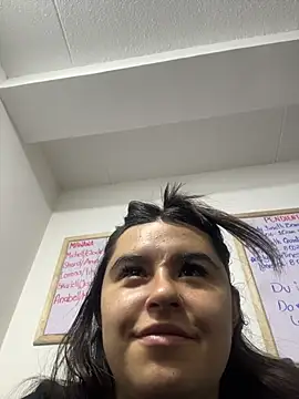 Anya Volker online show from 6, 4, 2026