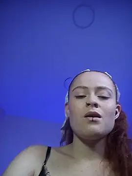 Snapshot of WandaScrlet chatting on 17, 2, 2026 WandaScrlet online show from 17, 2, 2026