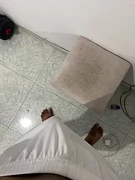 Thiagoo2331 online show from 11, 4, 2026