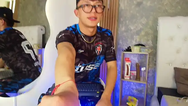 Dark Nico online show from 31, 3, 2026