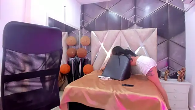 Agatta Adams online show from 27, 5, 2026