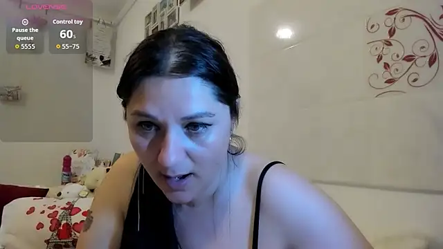 EVELYNA88 online show from 4, 5, 2026