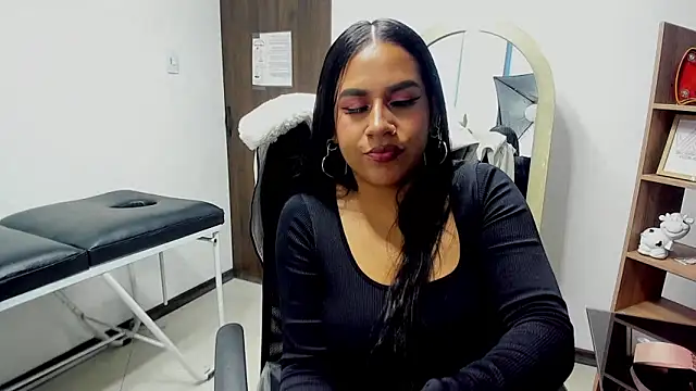 Scarlett Moom online show from 9, 5, 2026
