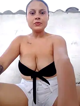 tiifany lopez online show from 6, 4, 2026