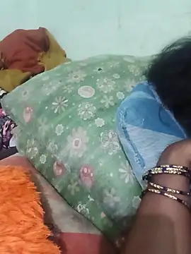 Snapshot of tamilkaviya431 chatting on 16, 5, 2026 tamilkaviya431 online show from 16, 5, 2026