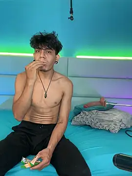 abrilandjulian online show from 25, 2, 2026