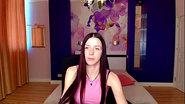 NoirDiva online show from 7, 5, 2026