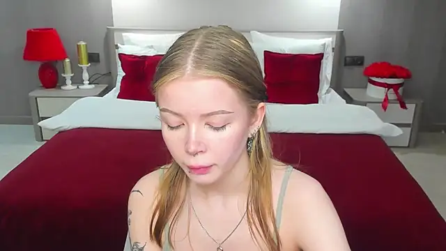 Snapshot of Violetta__Dreams chatting on 21, 5, 2026 Violetta Dreams online show from 21, 5, 2026