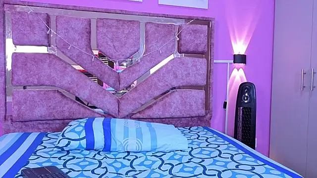 Snapshot of mia_honey_lov chatting on 27, 3, 2026 mia honey lov online show from 27, 3, 2026