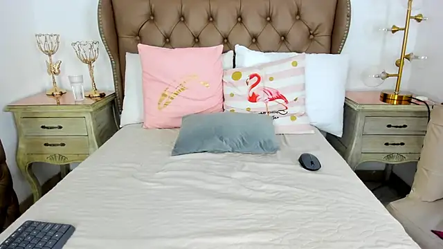 Snapshot of pinkmoon30 chatting on 27, 3, 2026 pinkmoon30 online show from 27, 3, 2026