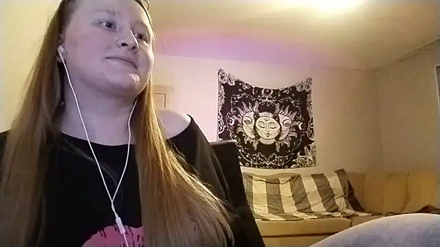 Snapshot of AnikaLipps chatting on 18, 4, 2026 AnikaLipps online show from 18, 4, 2026