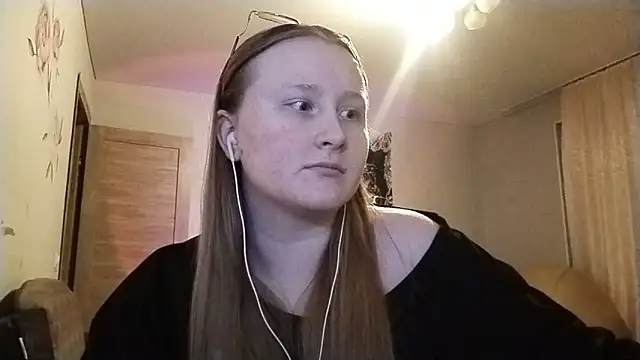 Snapshot of AnikaLipps chatting on 19, 4, 2026 AnikaLipps online show from 19, 4, 2026
