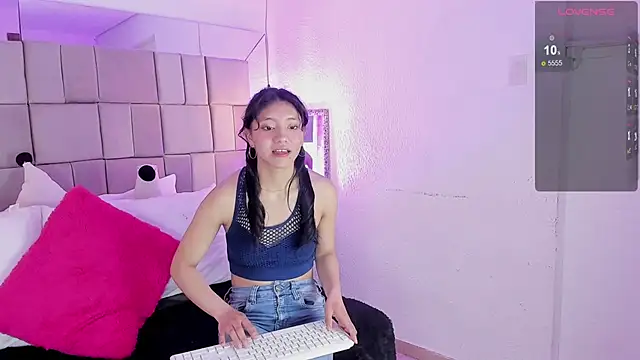 Snapshot of andrea_carocaro chatting on 19, 3, 2026 andrea carocaro online show from 19, 3, 2026