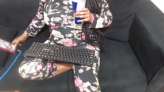 BustyNina41XX online show from 27, 3, 2026