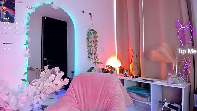 NahomyVega online show from 14, 5, 2026