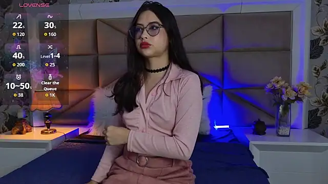 LilyClarck online show from 3, 5, 2026