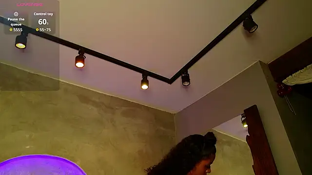 Kinsleybrown online show from 27, 3, 2026