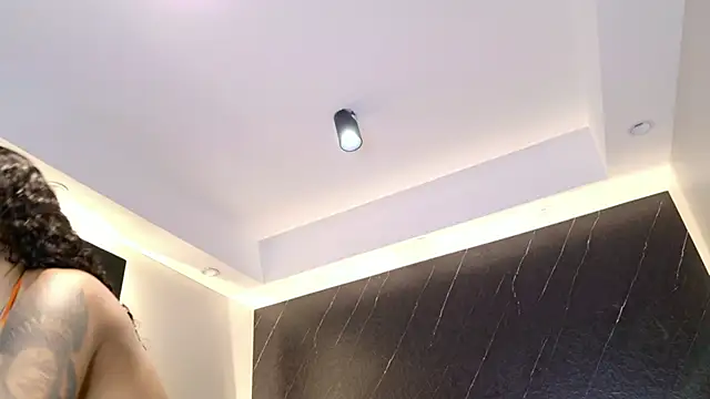 Snapshot of Kinsleybrown chatting on 8, 4, 2026 Kinsleybrown online show from 8, 4, 2026