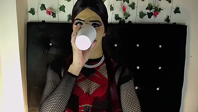 Kristal Queen01 online show from 14, 4, 2026