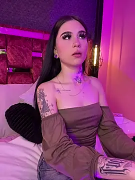 Snapshot of Veronicaa_lodge1 chatting on 2, 4, 2026 Veronicaa lodge1 online show from 2, 4, 2026