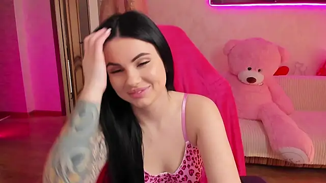 EmmaCutem online show from 2, 4, 2026