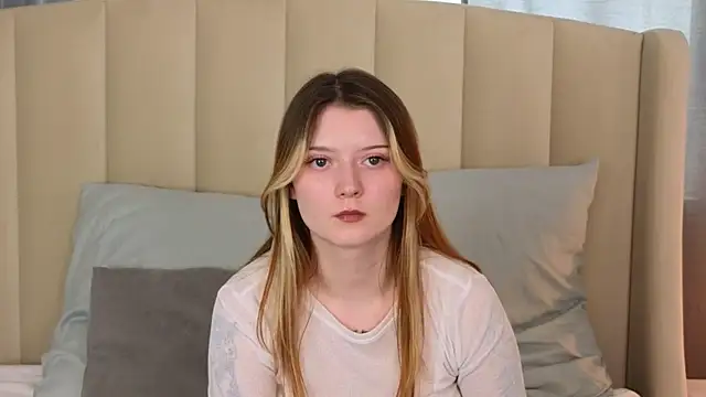 AlyssFrost online show from 7, 7, 2026