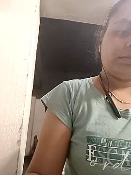 Snapshot of taniya0 chatting on 10, 4, 2026 taniya0 online show from 10, 4, 2026