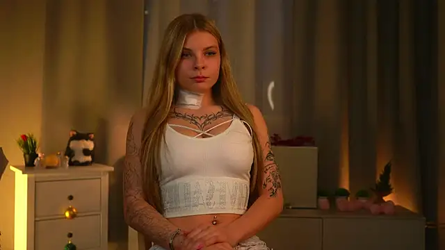 ZofiaPantano online show from 27, 3, 2026