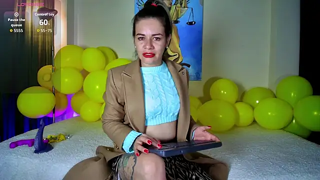 oriana thomson01 online show from 16, 5, 2026