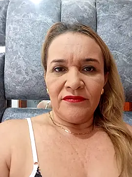 charlotte milf30 online show from 29, 4, 2026