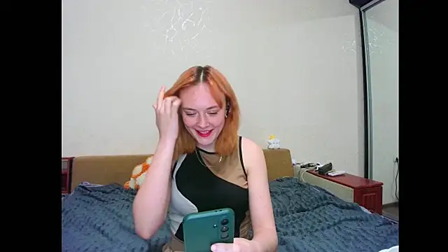 Snapshot of Little_fox404 chatting on 25, 4, 2026 Little fox404 online show from 25, 4, 2026