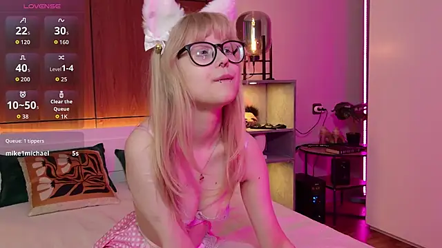 Snapshot of MoliQin chatting on 27, 3, 2026 MoliQin online show from 27, 3, 2026