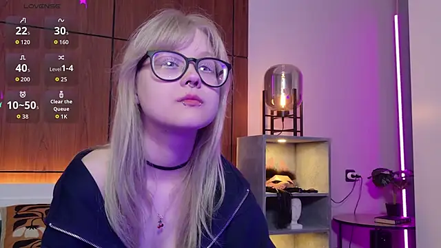 Snapshot of MoliQin chatting on 11, 4, 2026 MoliQin online show from 11, 4, 2026