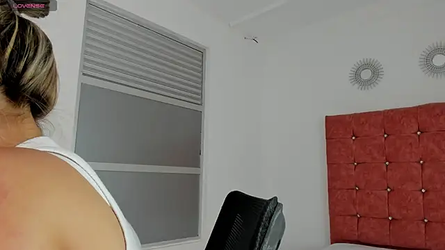 Snapshot of your_whore_Salome chatting on 15, 5, 2026 your whore Salome online show from 15, 5, 2026