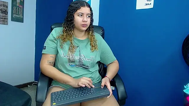 Snapshot of goodgirlxxl chatting on 16, 3, 2026 goodgirlxxl online show from 16, 3, 2026