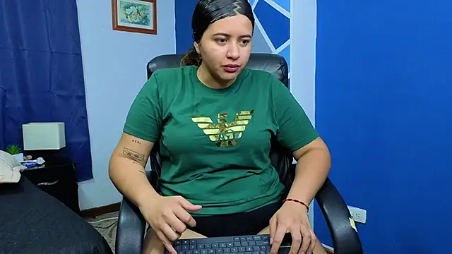 Snapshot of goodgirlxxl chatting on 13, 4, 2026 goodgirlxxl online show from 13, 4, 2026
